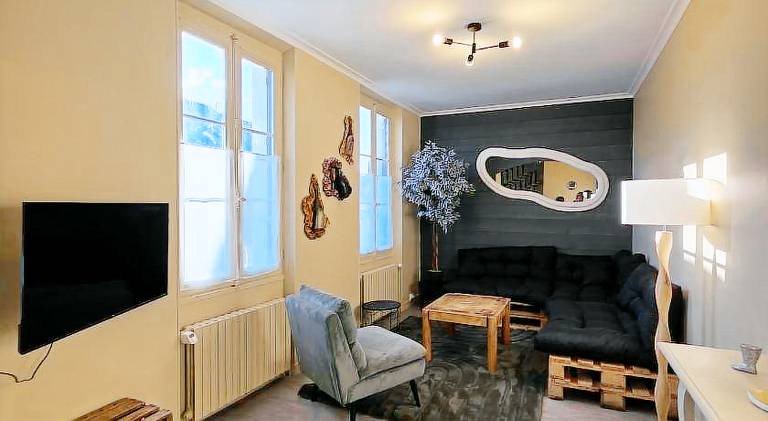 House with 3 rooms for 6 persons in Reims