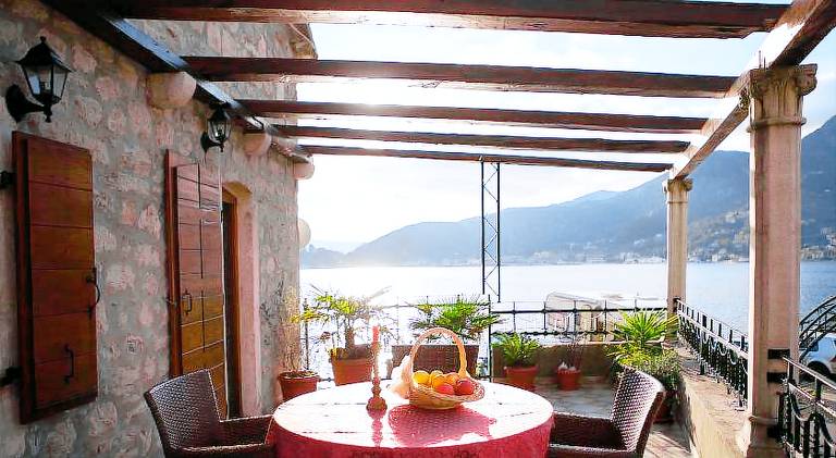 Rental apartment with barbecue, garden & patio — photo 3