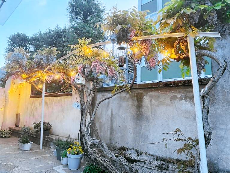 Casa Mandello del Lario