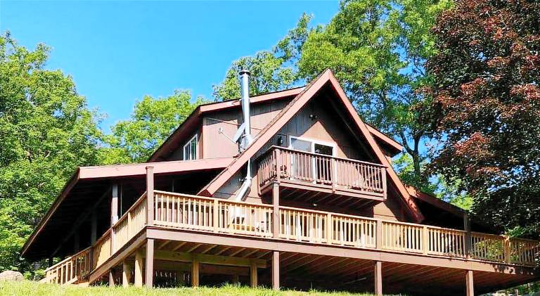 Vacation home with hot tub | Perfect for remote work in Shenandoah, MD