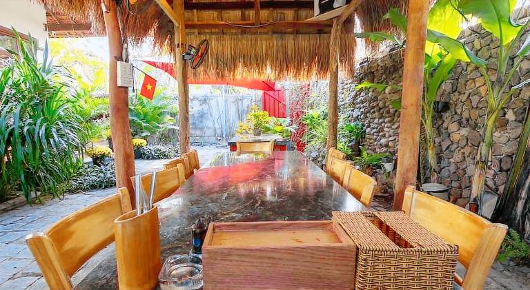 Villa with barbecue, private pool & patio | Good for workation | Pet-friendly — photo 5