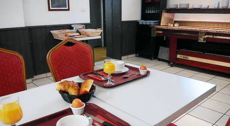 HOTEL LE FOIRAIL — photo 2