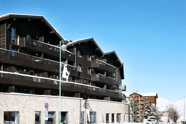 Apartment with terrace, hot tub & sauna | Next to the ski | Pets are welcome — photo 2