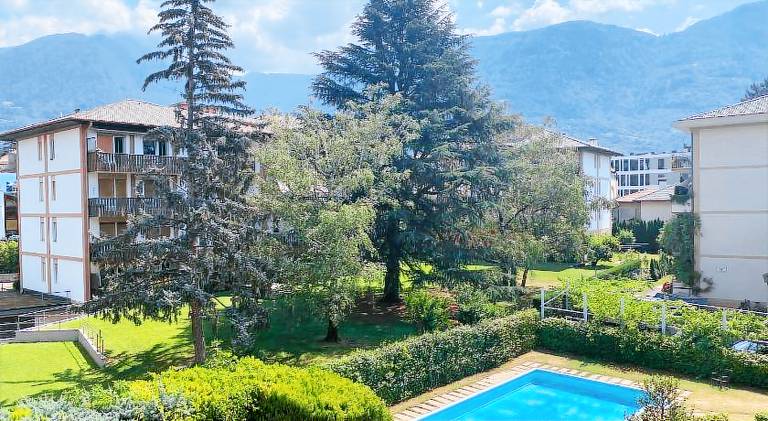 Appartamento del CONTE a Merano, con piscina, leggere attentamente le info o chiamare direttamente l — photo 2