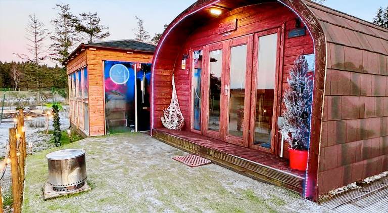 FINN VILLAGE - Loch Lomond Sunset Glamping Pod - Private Ofuro HOT TUB — photo 3