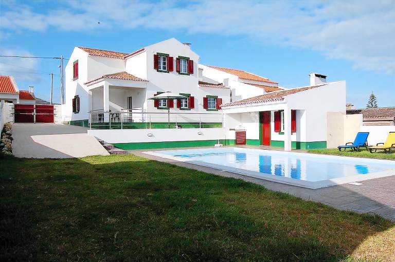 Casa Mosteiros