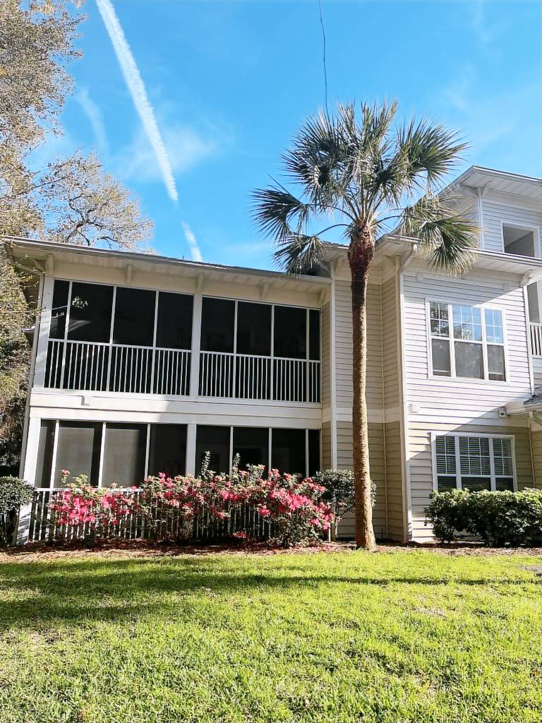 Condo Sea Island