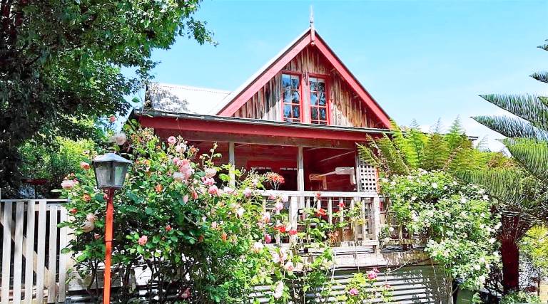 Cottage  Lorne