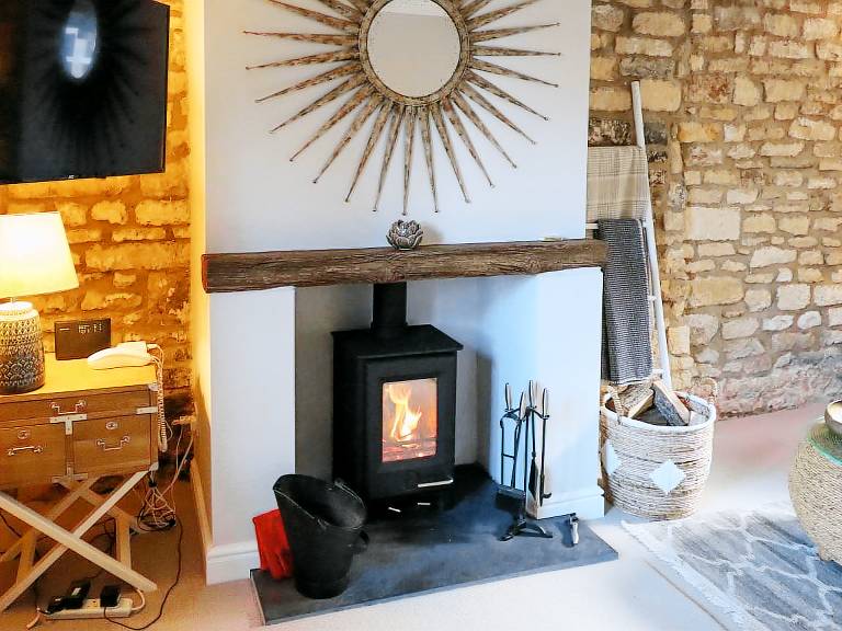 Cottage with garden — photo 3