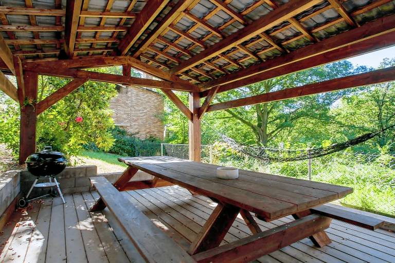 Beautiful chalet with terrace, yard & grill | Nature view | Dogs allowed — photo 4