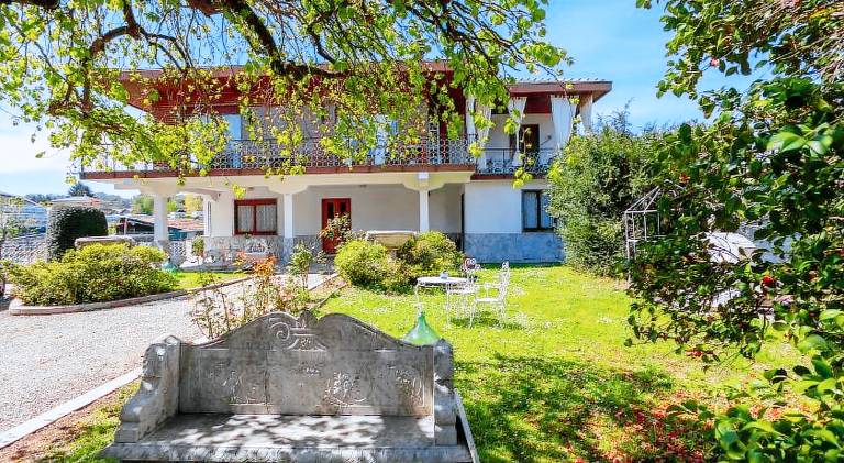 Ample villa with garden, patio & grill | Pets are welcome in Arona