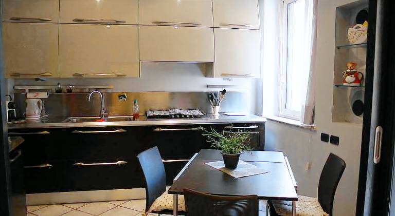Apartment with 2 rooms for 5 persons — photo 4