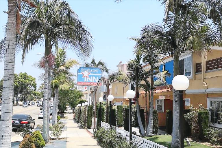 Starlight Inn La Brea