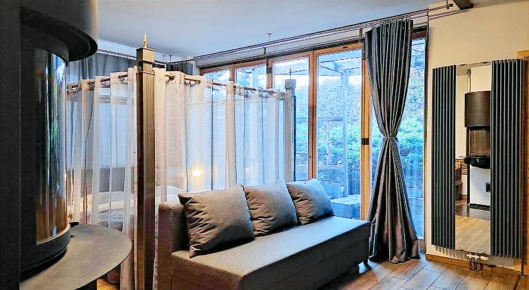 Rental apartment with patio & garden — photo 2