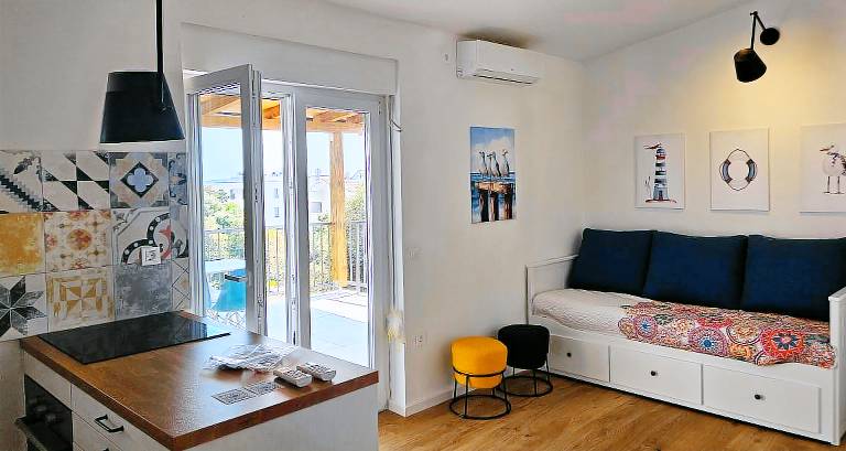 One bedroom apartment with terrace and sea view Mandre, Pag (A-24492-c) in Novalja
