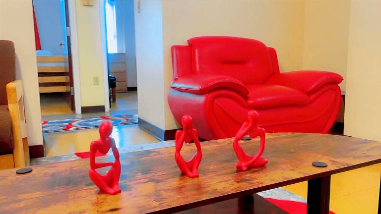 2 Bedroom Downtown Apt Friends Families Ideal