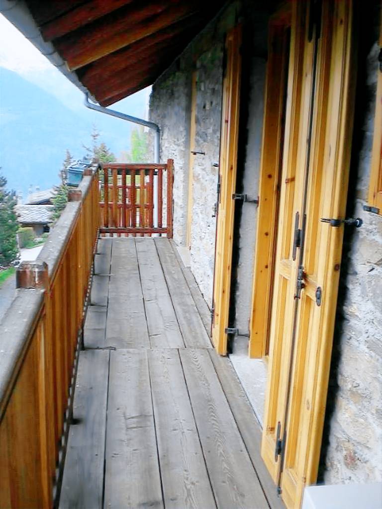 Apartment 'Bilocale Vista Monte Bianco' with Mountain View, Shared Garden and Balcony — photo 5