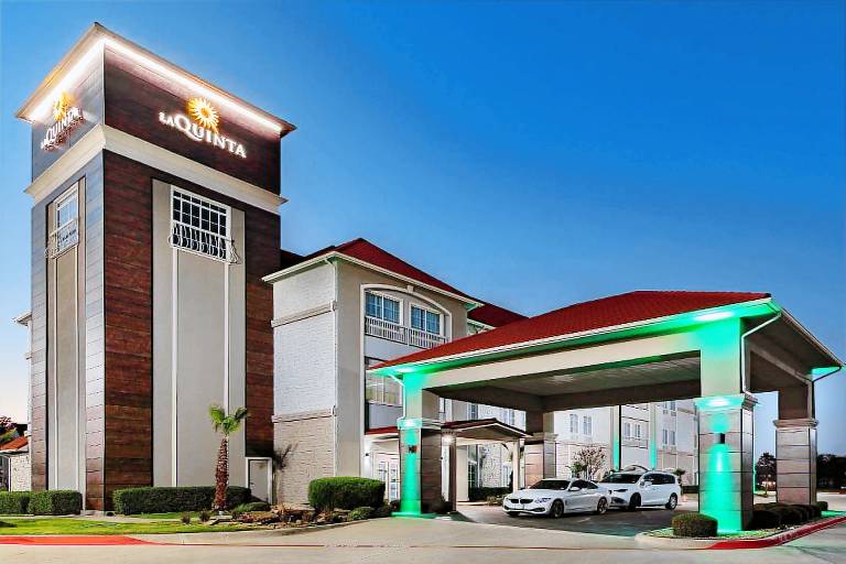 La Quinta Inn & Suites by Wyndham Garland Harbor Point — photo 3