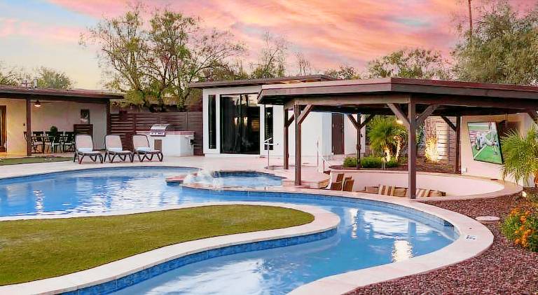 House with barbecue, yard & private pool | Suitable for remote work in Phoenix, AZ