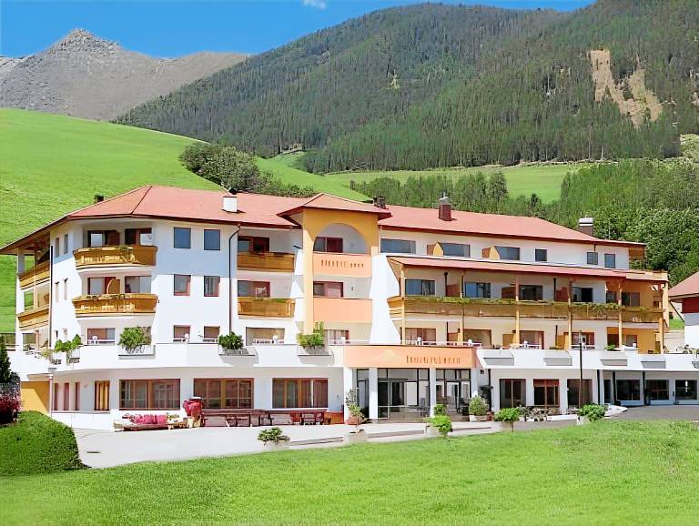 Terentnerhof 4S active & lifestyle hotel in Terento