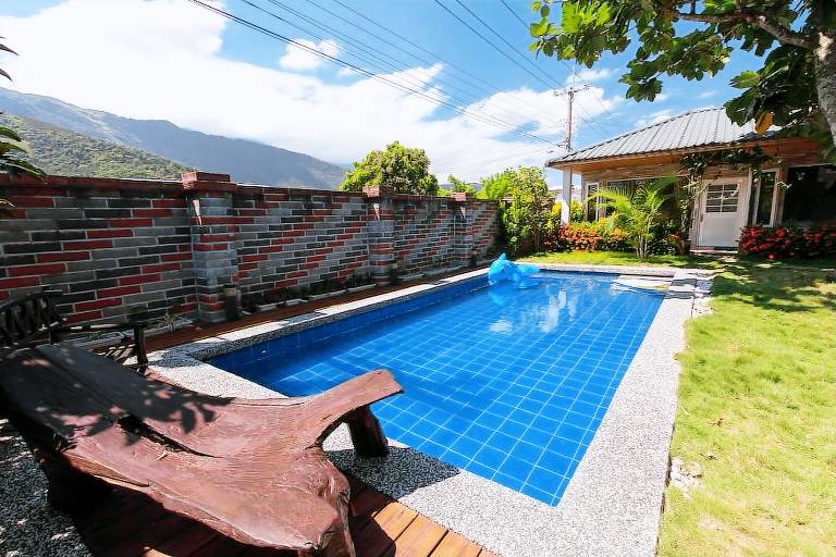 Bed and breakfast  Shoufeng