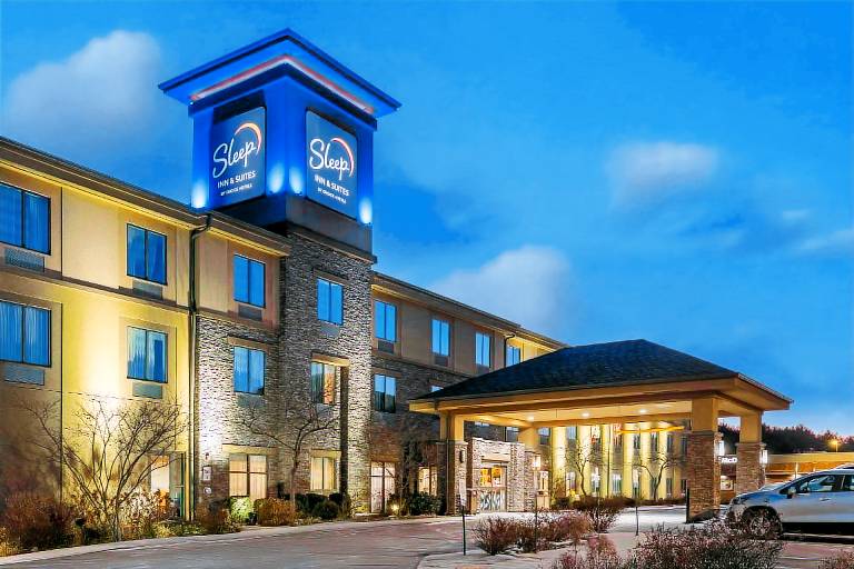 Sleep Inn & Suites Cumberland-LaVale in Cumberland, MD