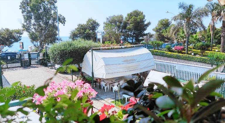 Lovely rental apartment with barbeque & garden | Next to the beach | Dogs allowed — photo 4
