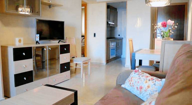 Fully equipped rental apartment with terrace & private pool | Next to the beach | Pet-friendly — photo 2