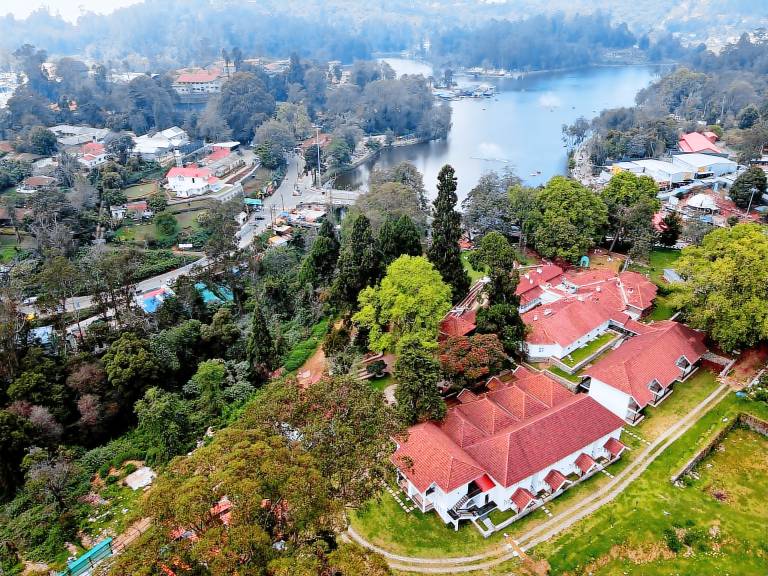 The Tredis Heritage by the Lake