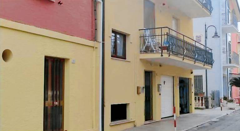 Holiday apartment with 2 rooms for 4 persons — photo 5