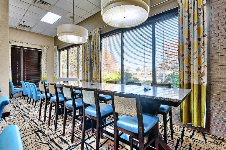 Hampton Inn Norfolk-Naval Base — photo 2