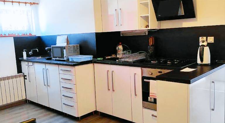 Nice vacation home with pool | Pet-friendly — photo 3