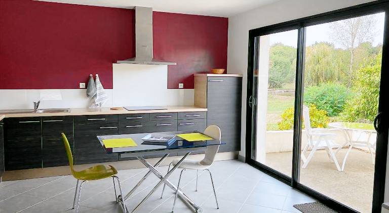Pleasant vacation home with terrace, barbeque & garden | Suitable for remote work | Pets allowed — photo 3