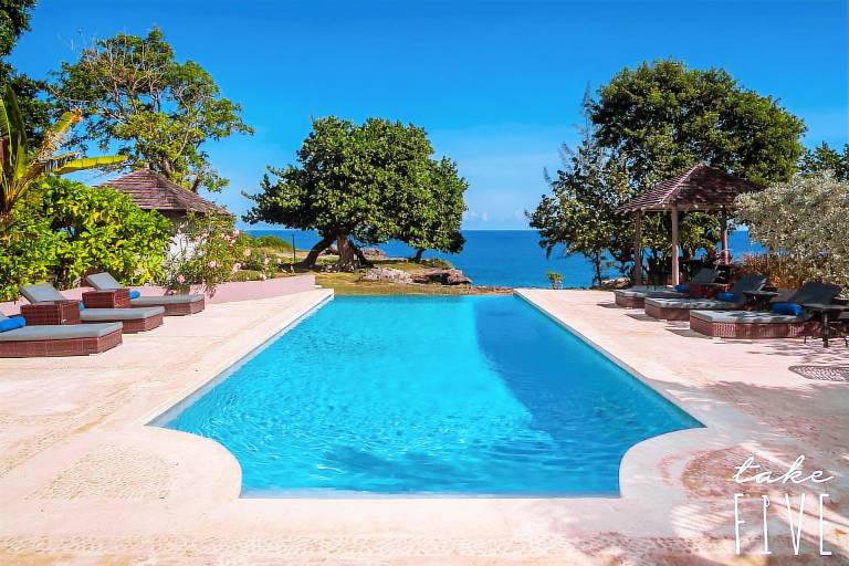 Villa Plantation Village