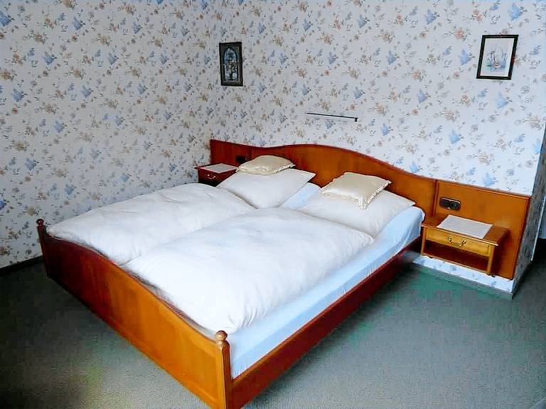 Cottage Bad König