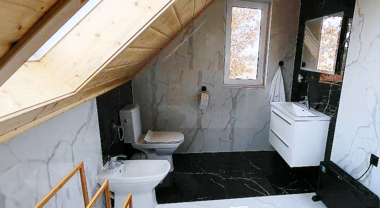 Vacation home with sauna, patio & yard — photo 2