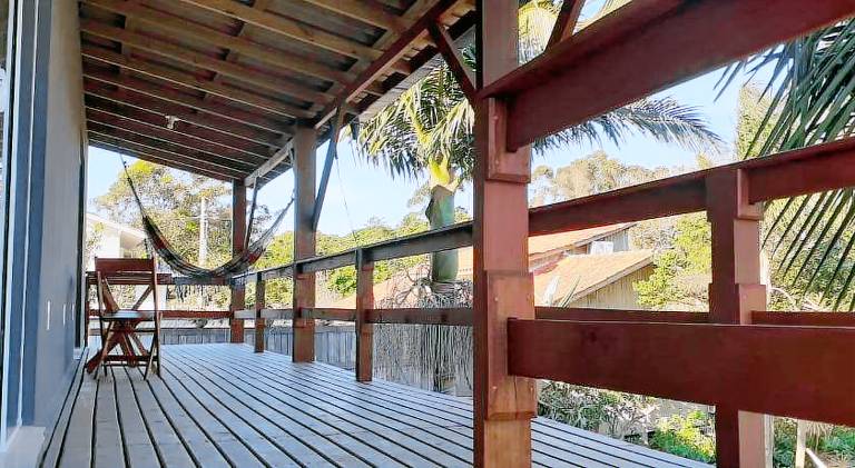 Rental apartment with patio & yard — photo 5