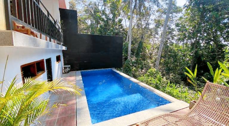 Nice vacation home with pool | Pet-friendly — photo 3