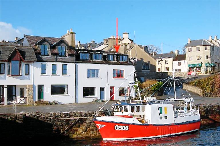 House Roundstone