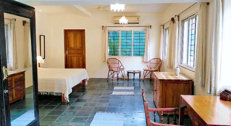 Isai Ambalam guest house