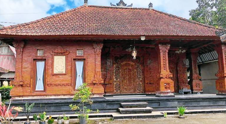 Trinadhi Homestay