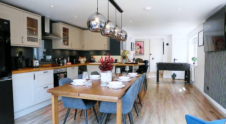 Spacious vacation home | Pets allowed in Wokingham