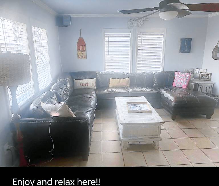 House with BBQ & hot tub — photo 2