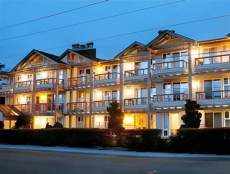 The Wayside Inn in Cannon Beach, OR