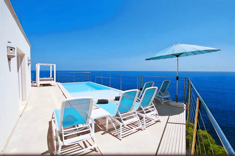 Villa 'Blanca' with Sea View, Wi-Fi and Air Conditioning — photo 3