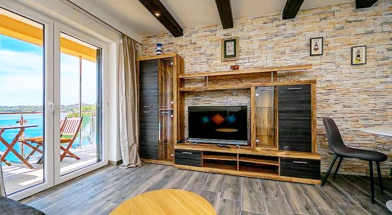 Beautiful rental apartment with patio, barbeque & garden | Suitable for remote work | Pets are welcome — photo 2
