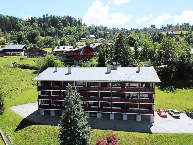 Pleasant vacation home with patio | Dogs allowed in Combloux