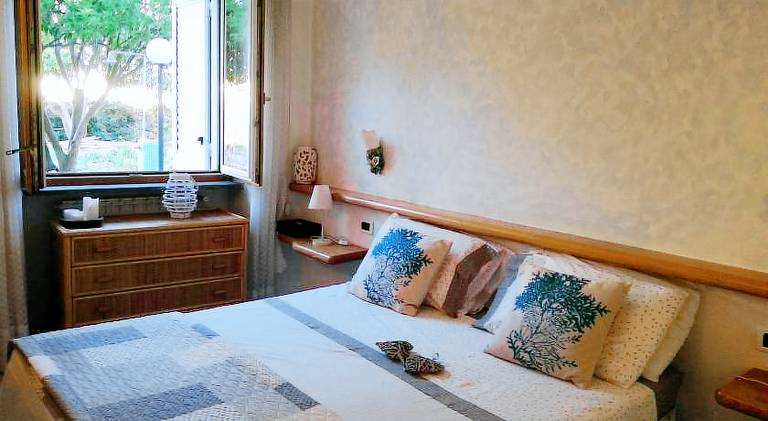 Vacation home with BBQ, garden & patio | Next to the beach | Pet-friendly — photo 2