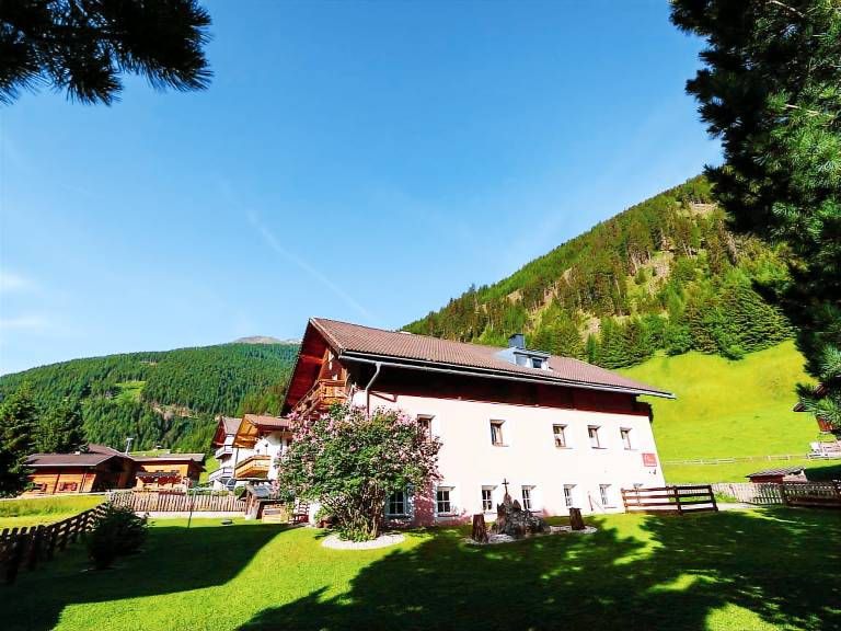 Ferienhaus mit Hund in Großdorf, Kals am Grossglockner f&uuml;r max. 12 Personen