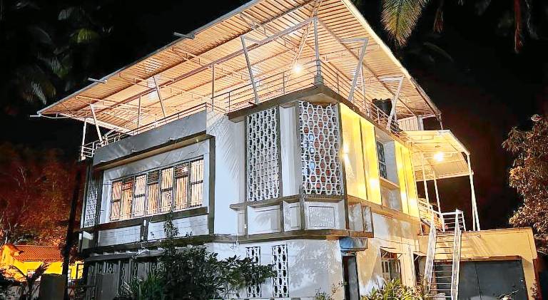 Bed and breakfast  Dandeli